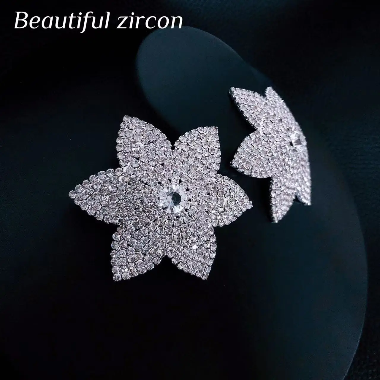 Pegatina de pezón con diamantes de imitación para mujer, sujetador sexy con flor, decoración, joyería corporal, ropa interior, cubierta de cristal, acceso al pezón, 1 par