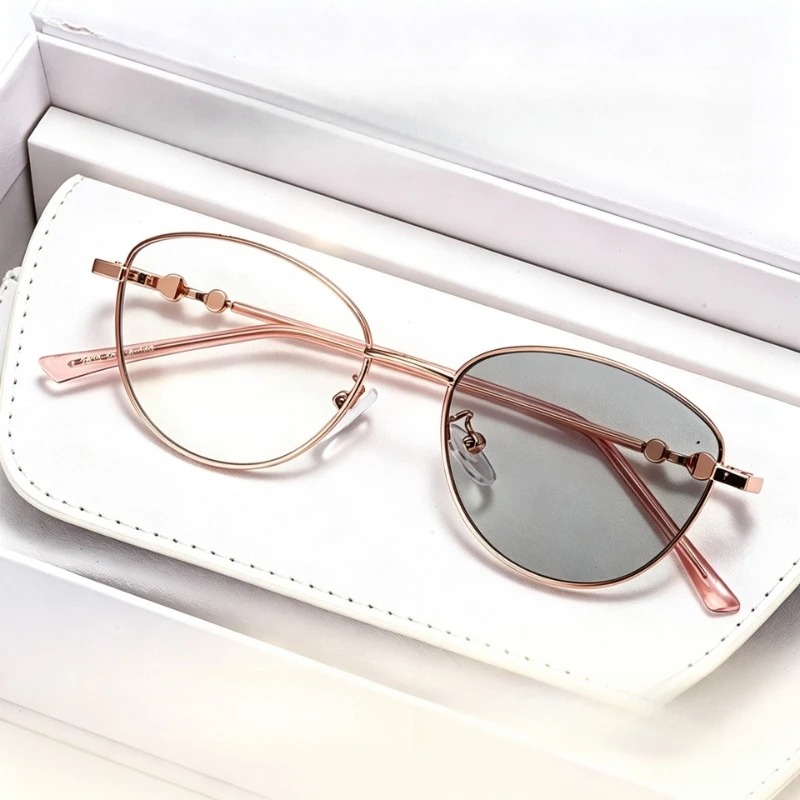 Elegant Women Cat Eye Photochromic Myopia Eyeglasses Thin Metal Frame 0 To ‑4.0 Diopter Lightweight Optical Spectacles for Daily