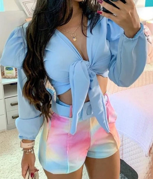 Women's Shorts Set Autumn V Neck Long Sleeve Knot Front Crop Top and New Rainbow Tie Up Print High Waist Shorts Set with Belt