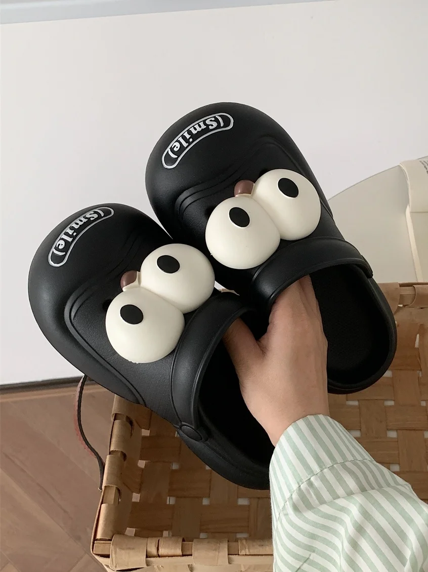 

Garden Shoes Sandals Man Women Slipper Soft Bottomed Couple Sandals 2023 Summer New Funny Big Eyes DIY Hole Slippers