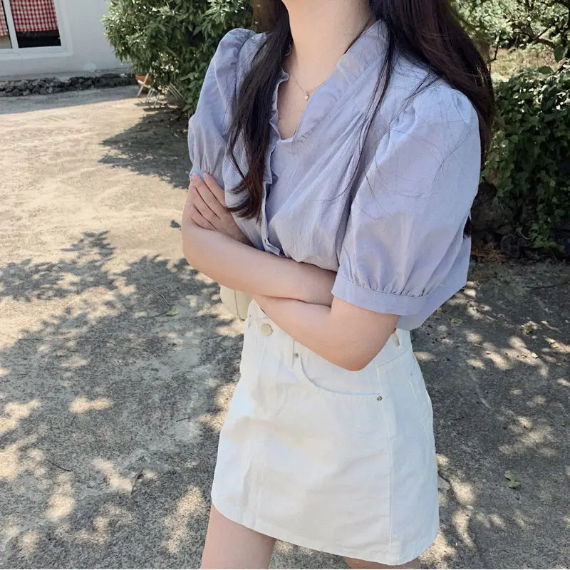 Summer New Elegant Stylish Casual Solid Color Women\'s Short Sleeved Shirt Versatile Bubble Sleeve V-neck Young Style Lady Top