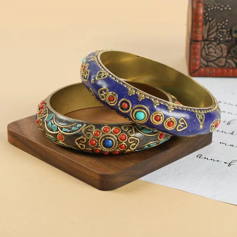 Tibetan Style Vintage Pure Copper Bangles Inlay Turquoise Handmade Ethnic Bracelet for Men Women Mystical Nepalese Accessories