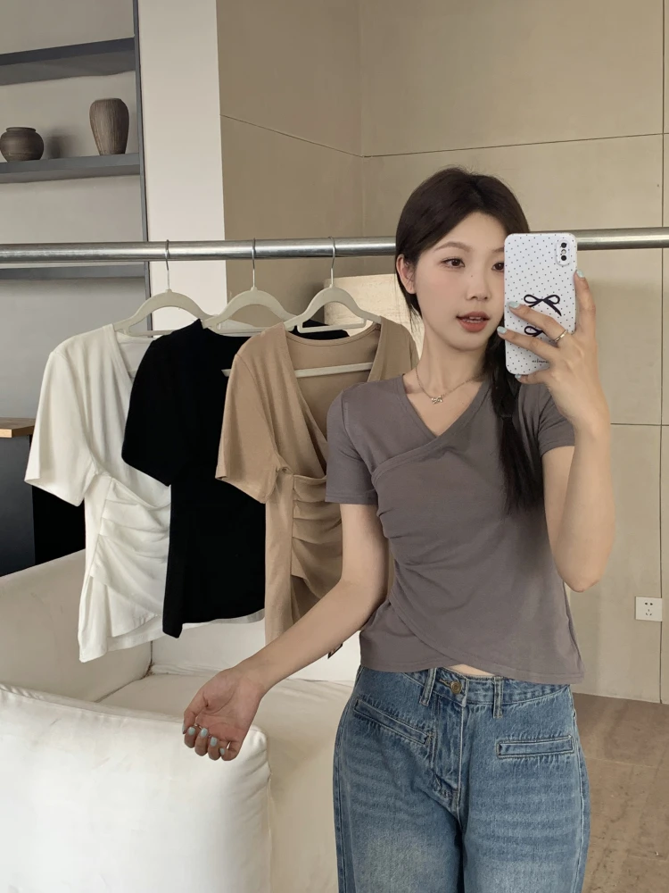 

Женская асимметричная футболка больших размеров с коротким рукавом и V-образным вырезом в корейском стиле, летняя модная новинка, приталенная, однотонная