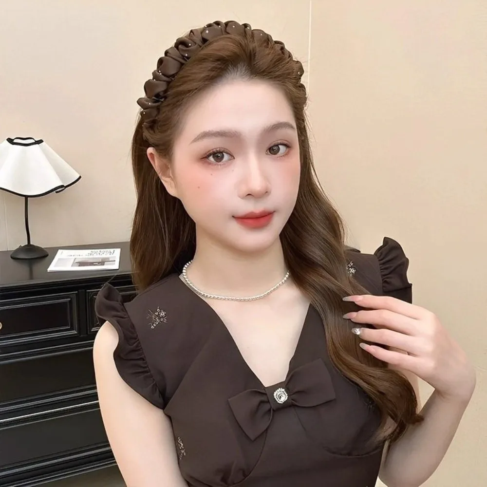 

Adjustable Pleated Fabric Headband Satins Material Stretchy Fabric Rhinestones Toothed Headband Comfortable Elegant