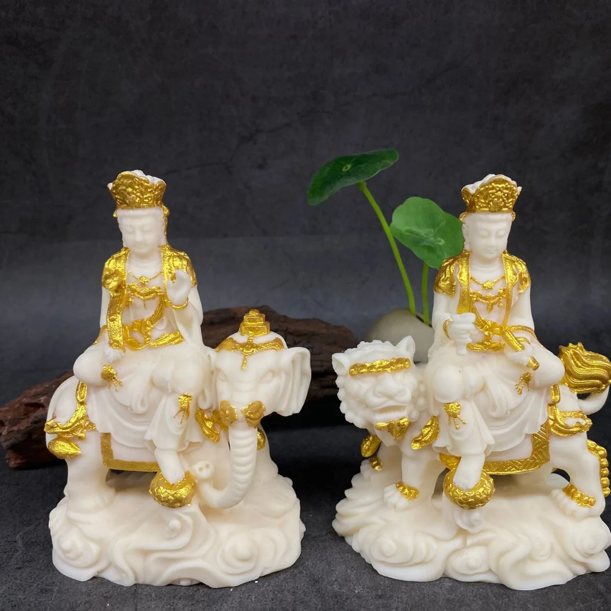Ivory Nut Carved Manjushri Samantabhadra Guanyin Bodhisattva Statue Patron Saint Home Office Desktop Car Craft Ornament