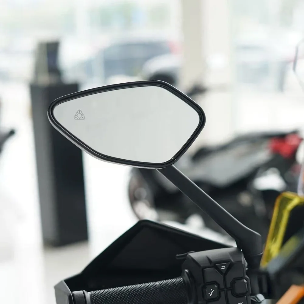 For ZONTES 703F, original factory-matched accessories include rearview mirrors and left and right rearview mirrors.