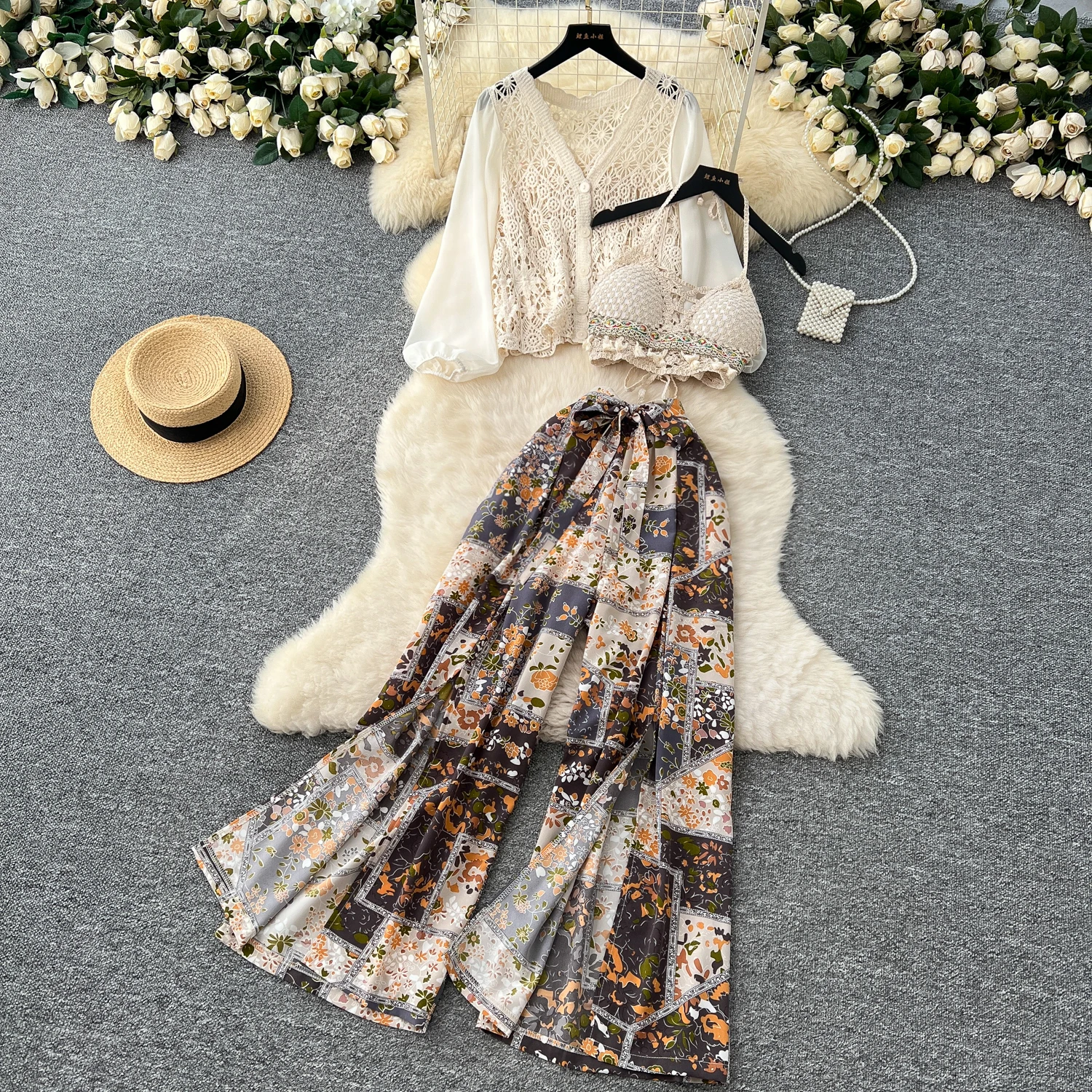 

Summer Bohemian Print Three Pieces Suits Women Sexy Hollow Out Cardigans+Halter Mini Camis+Long Pants Vintage Holiday Beach Sets