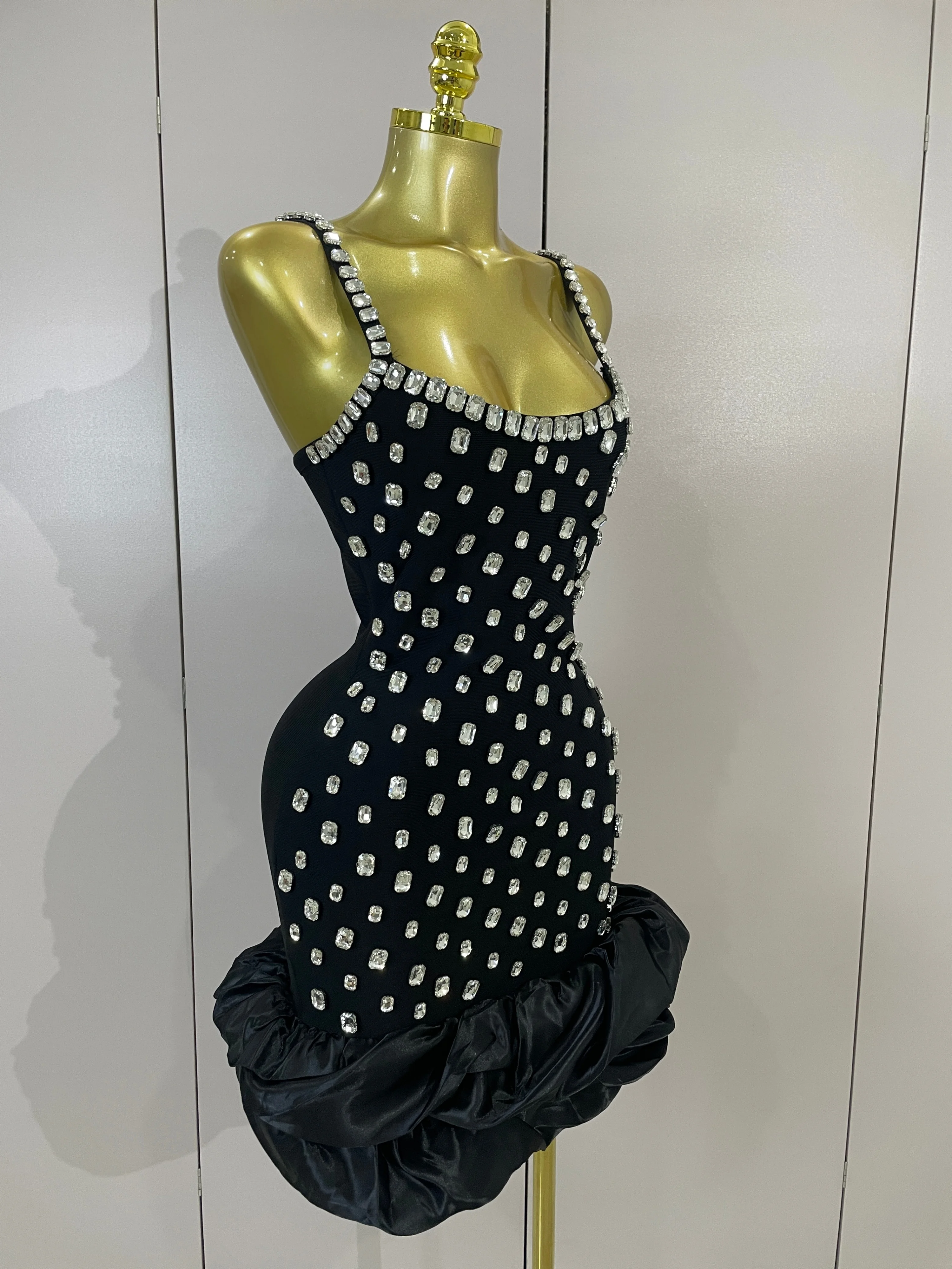 Women Luxury Diamonds Sleeveless Bodycon Bandage Mini Dress High Street Celebrate Evening Prom Club Elegant Birthday Party Dress view 4