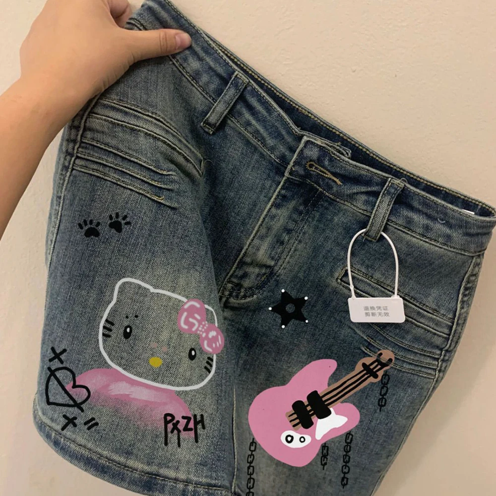 

Y2K Sanrio Hello Kitty Стильная джинсовая юбка с принтом Женская универсальная короткая юбка Нишевая облегающая юбка трапециевидной формы Spicy Girl Trend American