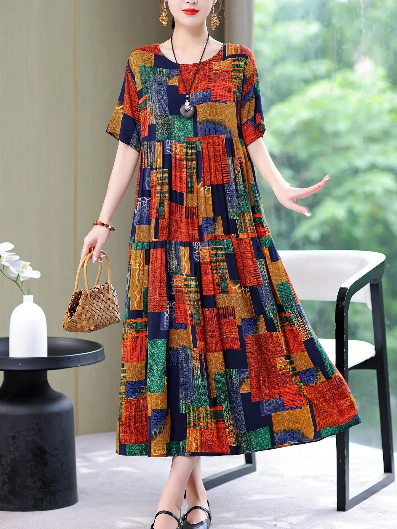 

Women's Summer Casual Patchwork Print Mid-Length Dress with Short Sleeves and Round Neck