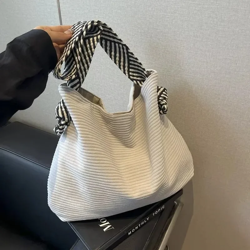 

Contrasting Colors Interior Compartment Tote Bags Sewing Thread Hot Sale Bags for Women Large Capacity Nylon Women's Handbags