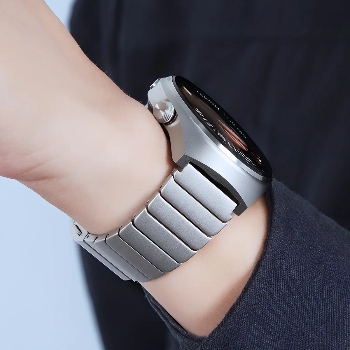 Titanium alloy watch band with magnetic closure; compatible with Huawei Watch/GT 7/6/5/4 series (22mm lug width / 46mm models).