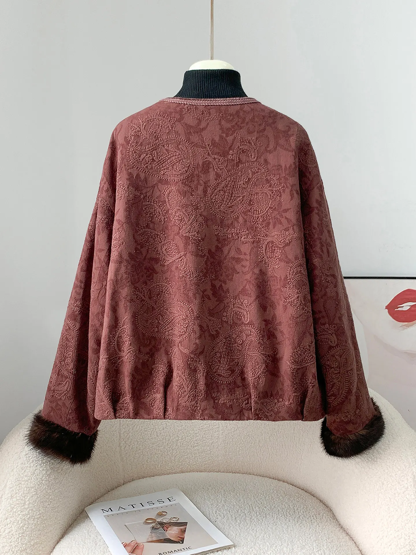 New imported mink fur and mulberry silk inner liner women's round neck Chinese-style silk fur coat for autumn and winter 2025