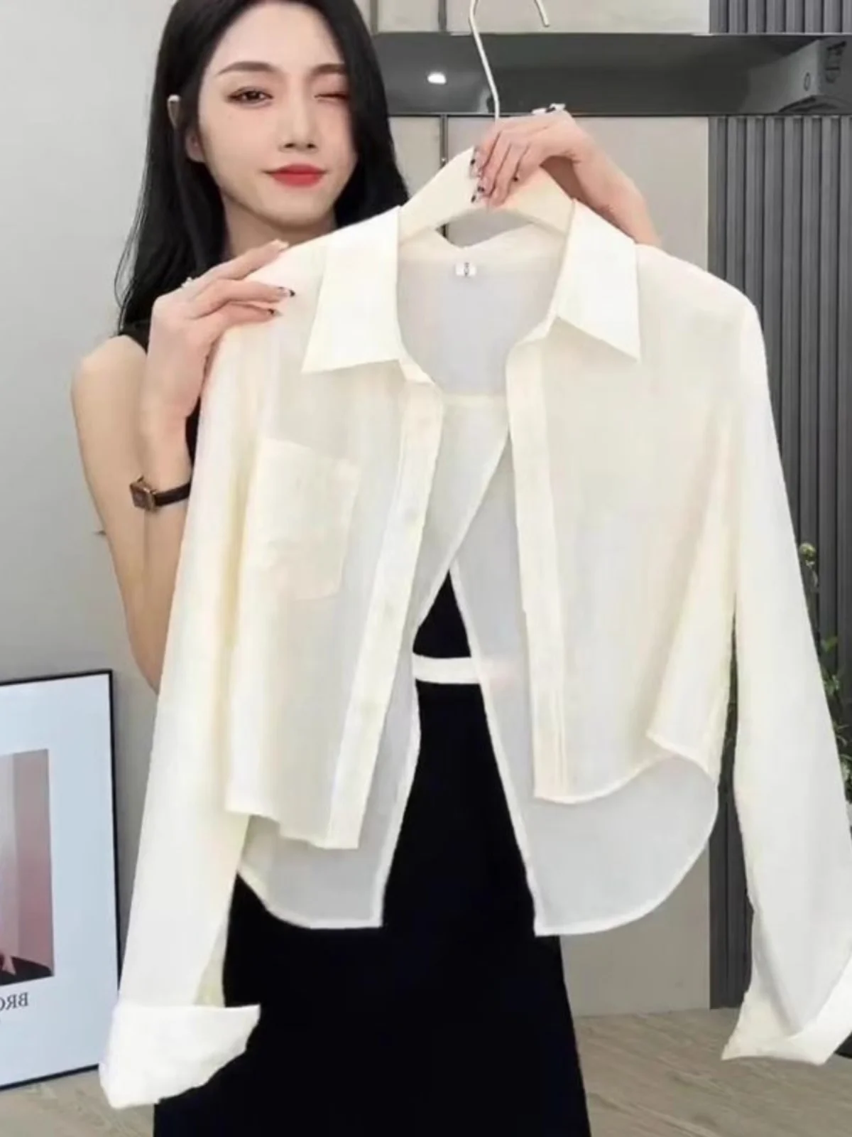 

Summer 2025 New Loose Fit Sun Protection Shirt Back Split Casual Style Air Conditioning Outerwear Short Length Versatile Design