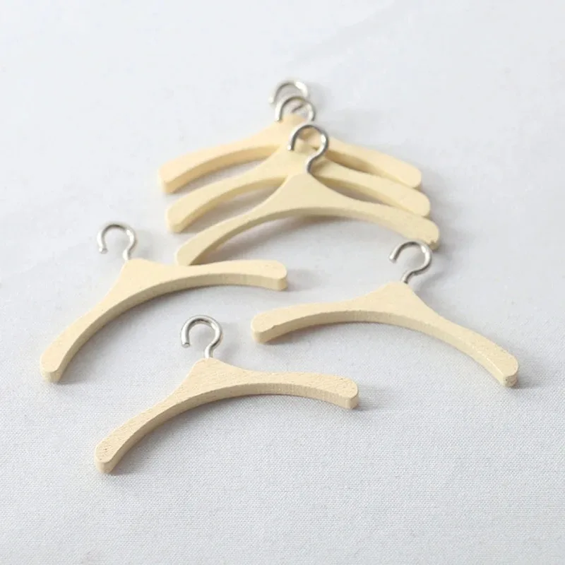 5Pcs 1:12 Scale Dollhouse Miniature Coat Hangers, Simulated Clothes Hanger Decoration, Doll House Scene Accessory Ornaments - view 5