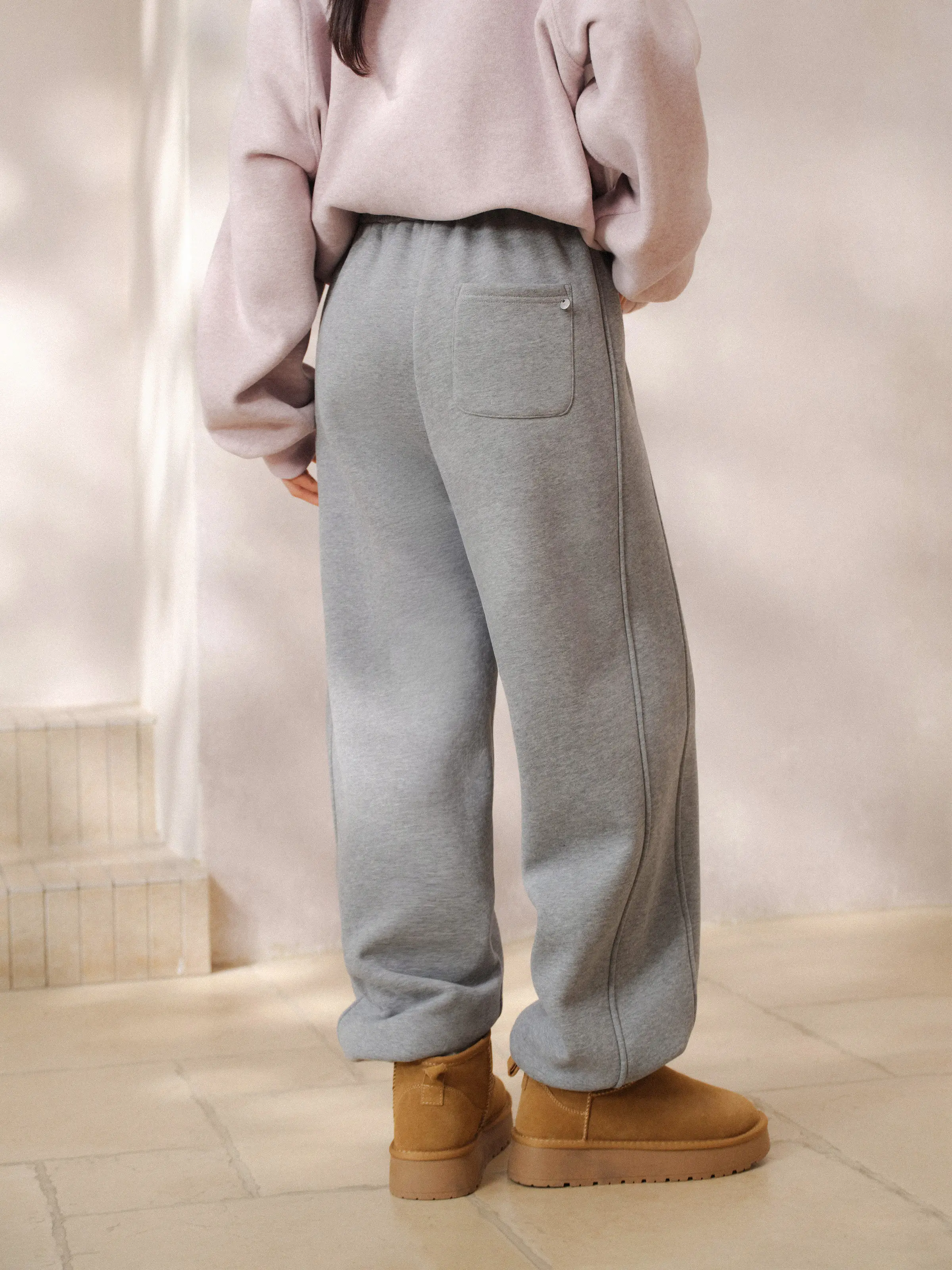 Cozy Thick Fleece Jogger Pants Elastic Waist Drawstring Sweatpants Women Casual Loose Fit Warm Winter Lounge Style Lady Trousers