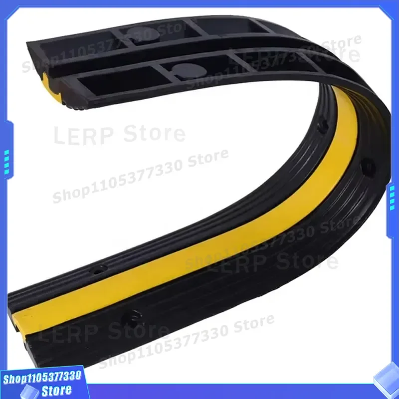 Heavy Duty 1 Channel Rubber Cable Protector Speed Bump Hose Guard Yellow Black Ramp for Wire Protection Industrial Floor