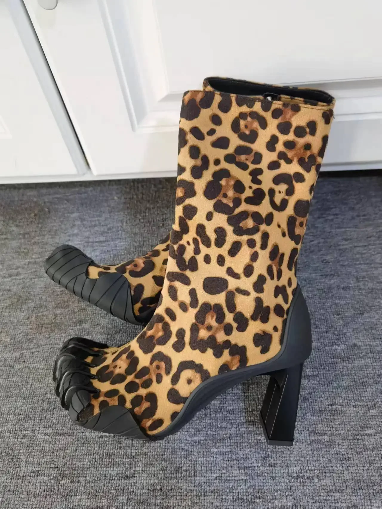 Leopard Print Cow Print Knitting Ankle Boots 2026 New Five Finger Toe Fashion Novel Women Boots Elastic Mesh Cloth Socks Boots