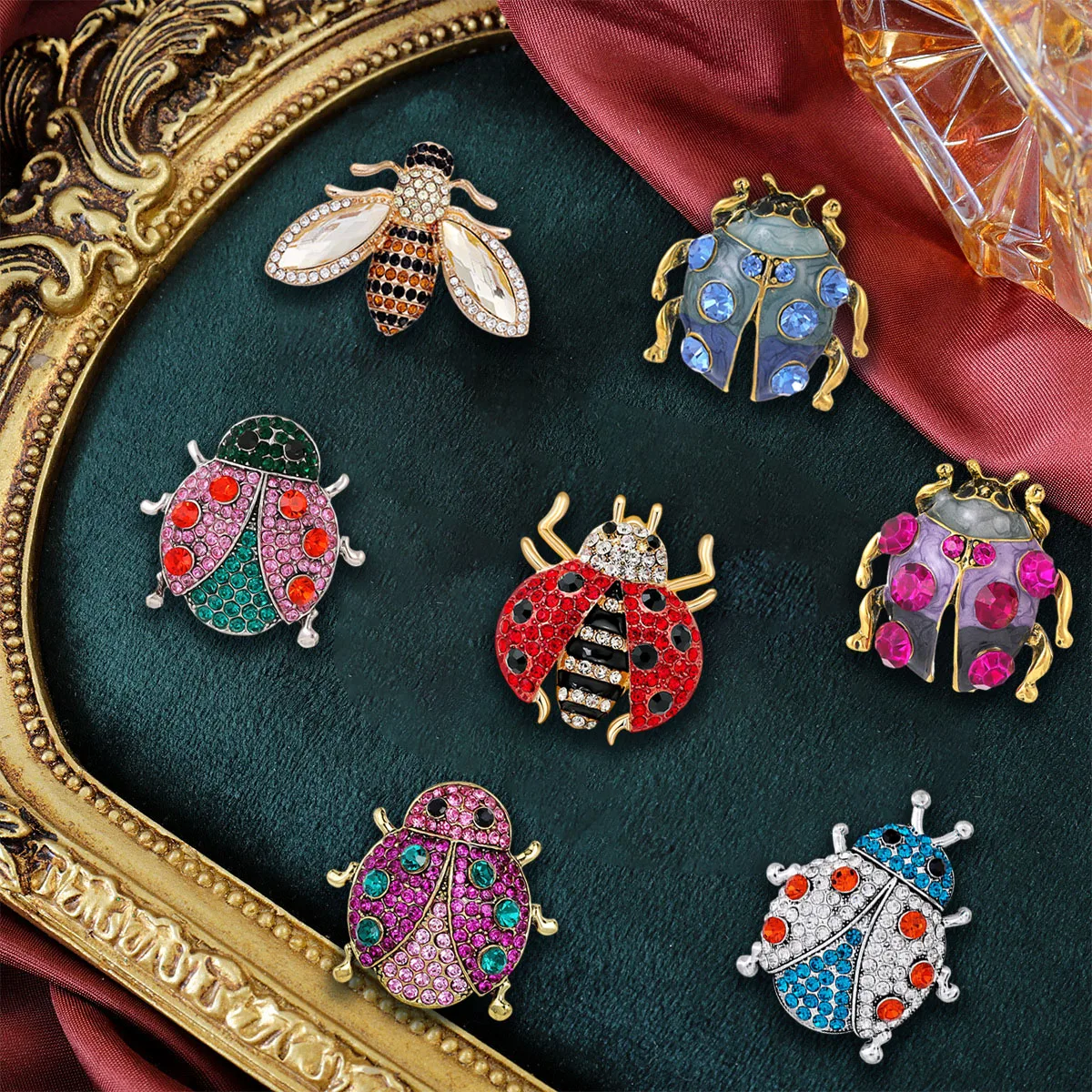 Cross border ladybug brooch, alloy studded diamond beetle personalized cartoon insect chest flower, fashionable accessory pin