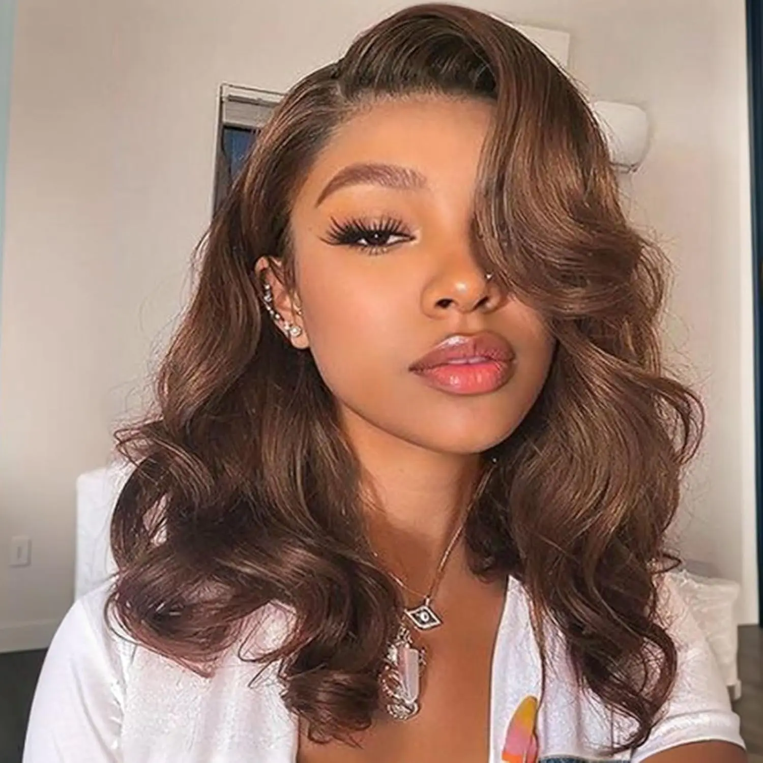 Perruques courtes en cheveux humains de 12 pouces, couleur chocolat brun, densité 200%, 13x4, vague corporelle, dentelle frontale, pré-épilées