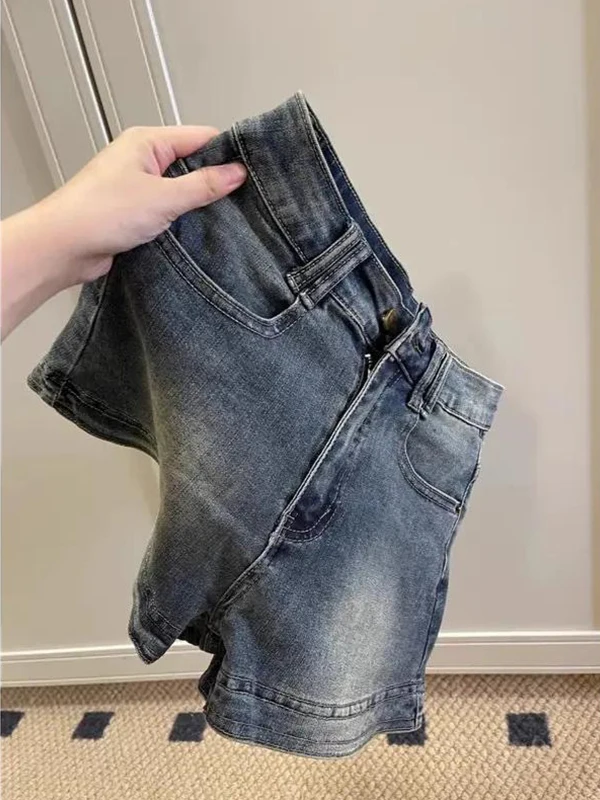 

American High Street High Waist A-Line Denim Shorts Women's Thin Summer 2026 New Retro Spicy Girl Design Sense Hot Pants