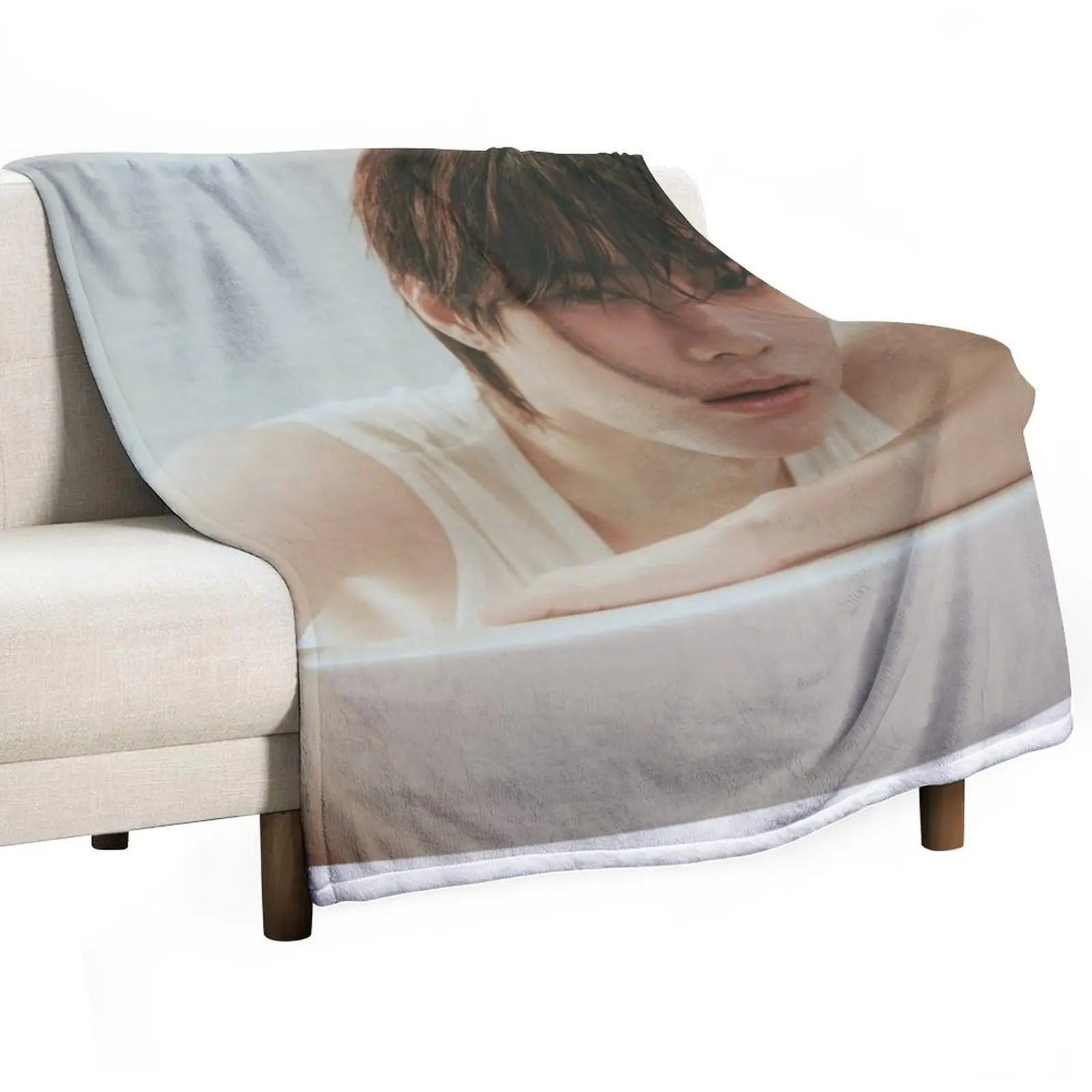 TXT Beomgyu a??Thursdaya??s Childa?? Throw Blanket Decorative Beds Decoratives Soft Plush Plaid valentine gift ideas Blankets