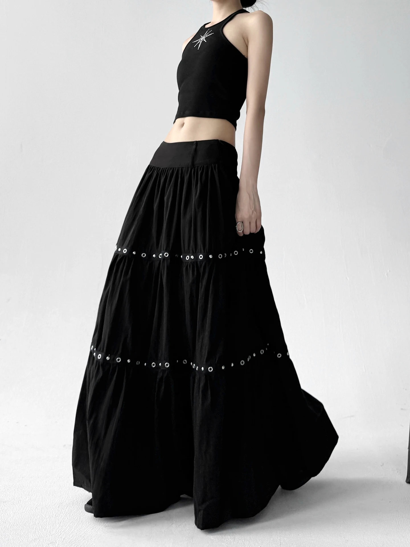 

High Waist Punk Style Metal Pleated A-Line Skirt For Spicy Girls Maxi Cake Skirt Commute Polyester Fiber 2025 Summer