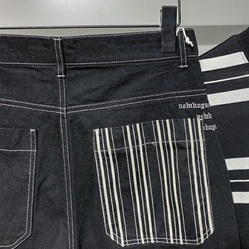مع جيوب جينز قصير السراويل للرجال شريط أسود الربط فضفاض رجل الدنيم السراويل بيع مصمم أزرار الأزياء الكورية الشعبية