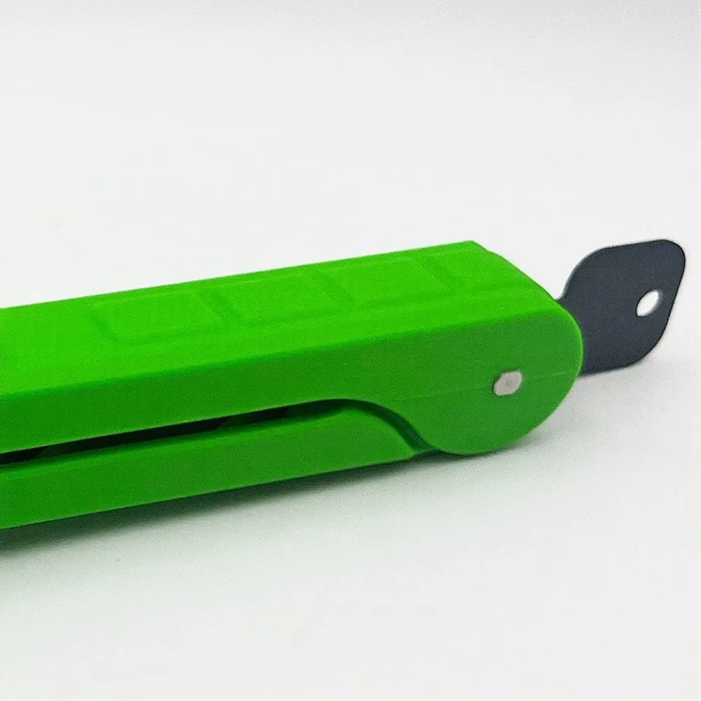 Nylon Fish Gripper Fish Holder For Safe Fish Transport Triple-row Serrated Teeth Locking Pin Mechanism Inward Curved Jaw