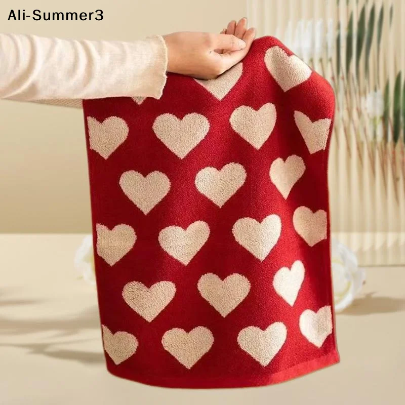 

Хлопковое полотенце в форме сердца, красные мягкие банные полотенца для лица, впитывающее полотенце для душа для ванной комнаты, взрослых, пара, свадьба, подарок на день Святого Валентина