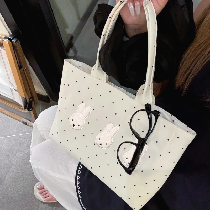 ميفي Kawaii أبيض وأسود البولكا نقطة حمل حقيبة المدمجة ركاب حقيبة يد للنساء والمراهقين لطيف الأرنب 2025 جديد Ins خفيف الوزن