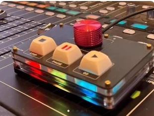 It Is Recommended To Use A Dual-mode Computer Volume Controller To Play Music
