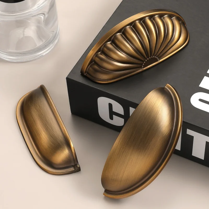 Antique Shell Shape Kitchen Accessories Wardrobe Closet Door Pulls Bedside Table Pull Furniture Handle Kitchen Cabinet Handles