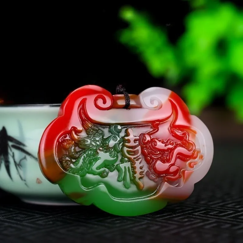 

Новый красочный кулон с изображением нефритового дракона и феникса подходит для повседневного ношения и в качестве унисекс-ожерелья.