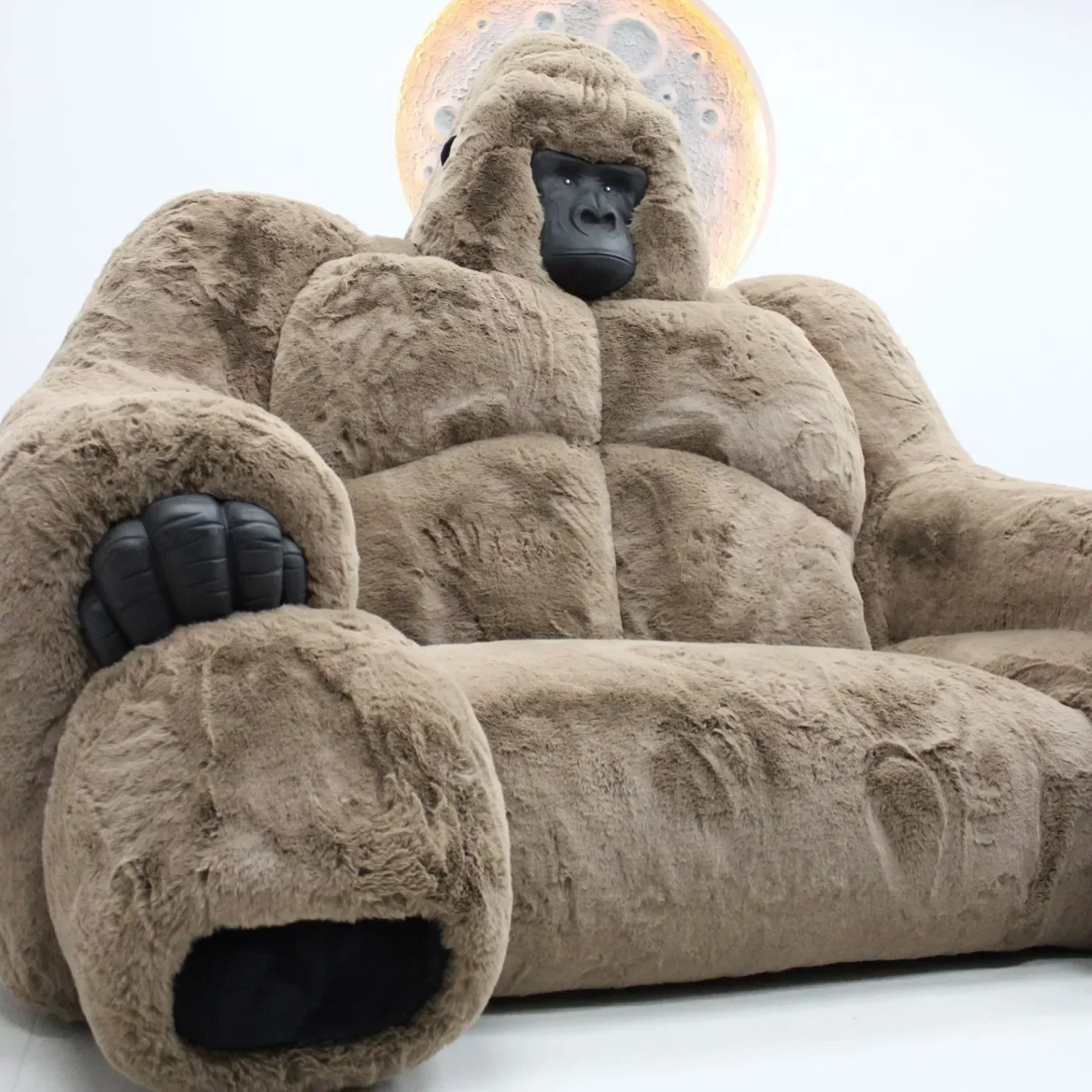 Gorilla chimpanzee animal designer cartoon sofa, diamond orangutan sofa haute couture source factory