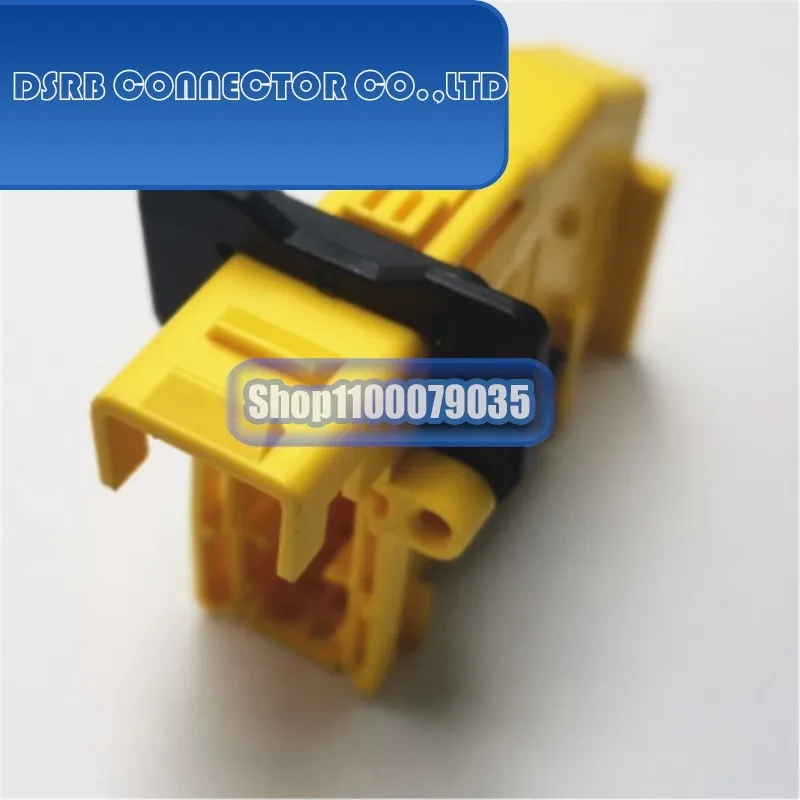 

10 шт./лот 1823911-1 185879-1 1J0973724 1J0973724 2367107-1 33234243 42817-0032