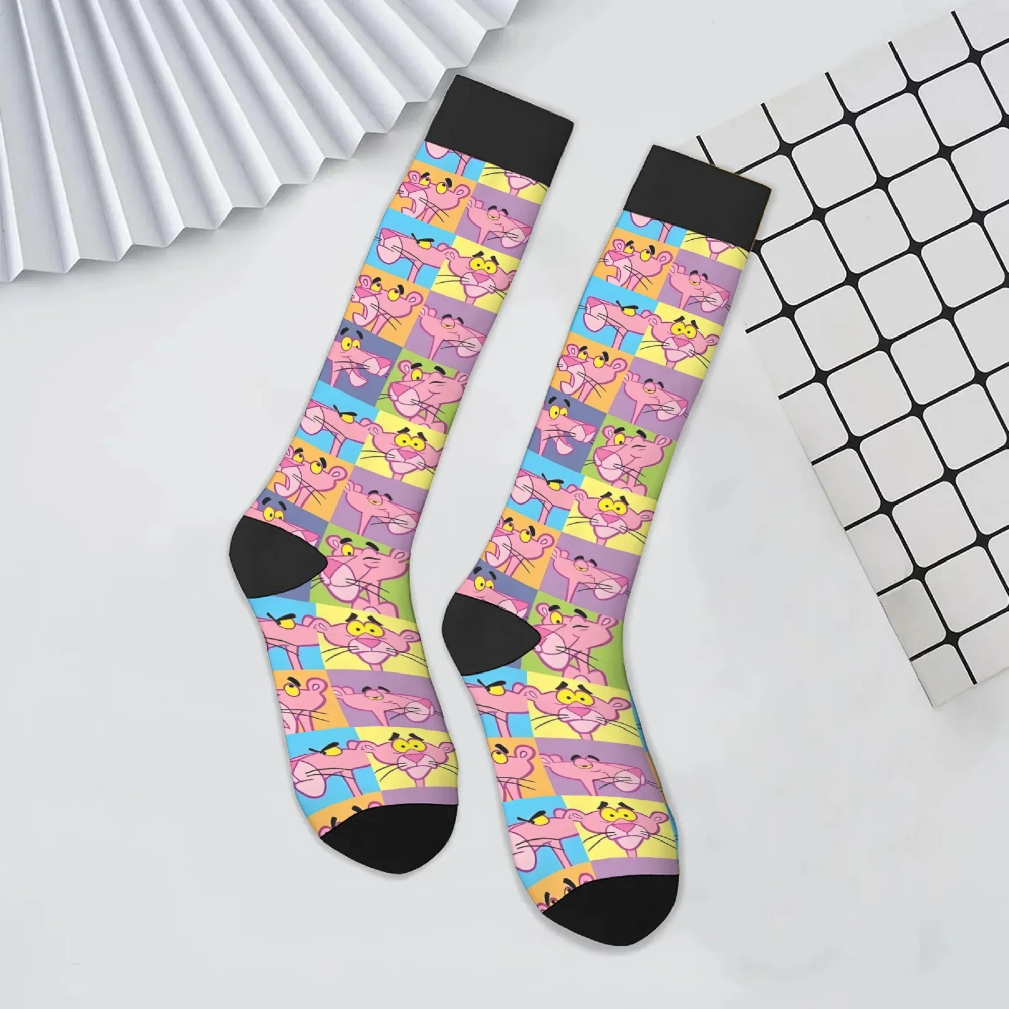 พิงค์แพนเตอร์พิมพ์ถุงเท้าผู้ชายสบายอุ่นกันลื่นถุงเท้าลำลองแปลกใหม่ฮาราจูกุย้อนยุคสตรีทฮิปฮอปถุงเท้าลูกเรือของขวัญสนุก