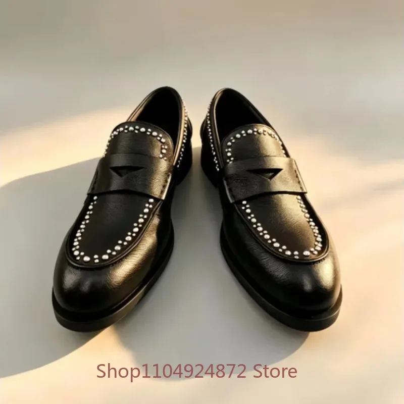 Designer Loafers Pointed Toe Leather Shoes Men's Trend Metal Rivet Camel Leather Casual Business Work Dress Oxfords Male