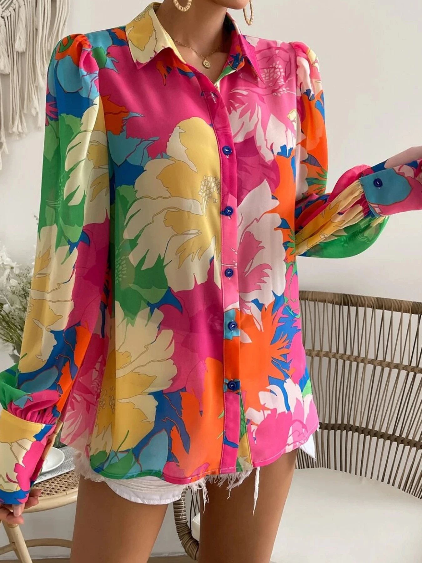 

A women's colorful large floral lapel puff sleeve top retro bright style slim long-sleeved chiffon shirt
