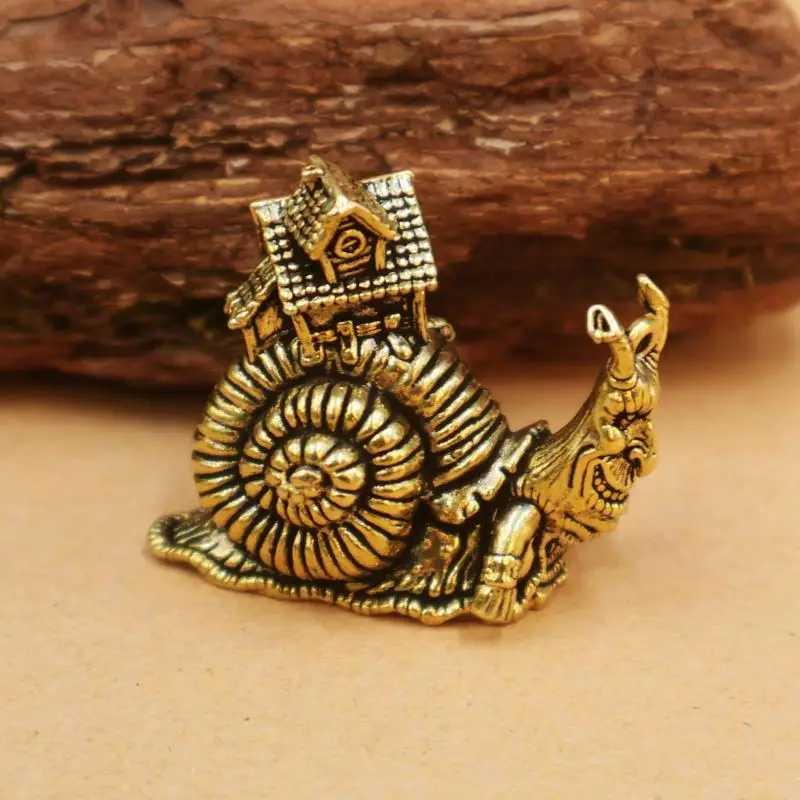 Wholesale Exaggerate Solid Brass Snail House Small Ornaments Tea Pet Ceremony Copper Simulation Animal Figurines Miniatures Toys