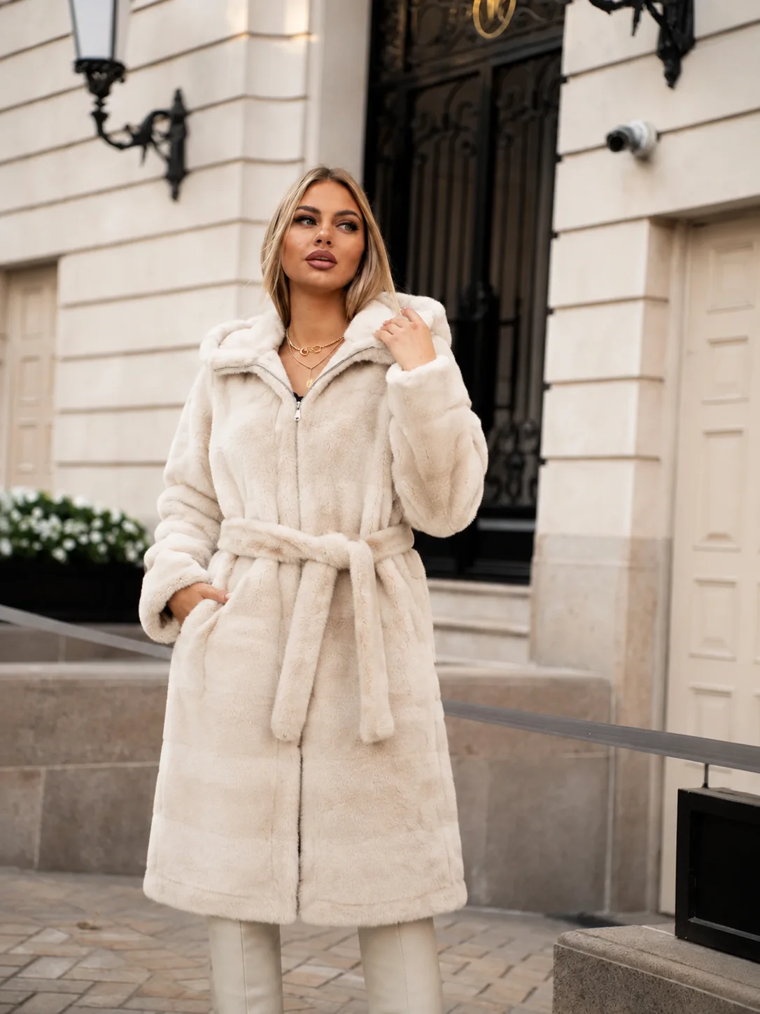 Women's 2026 New Hooded Long Winter Coat Faux Mink Fur Thick Warm Faux Leather Lining Stain Resistant Easy Care Outerwear