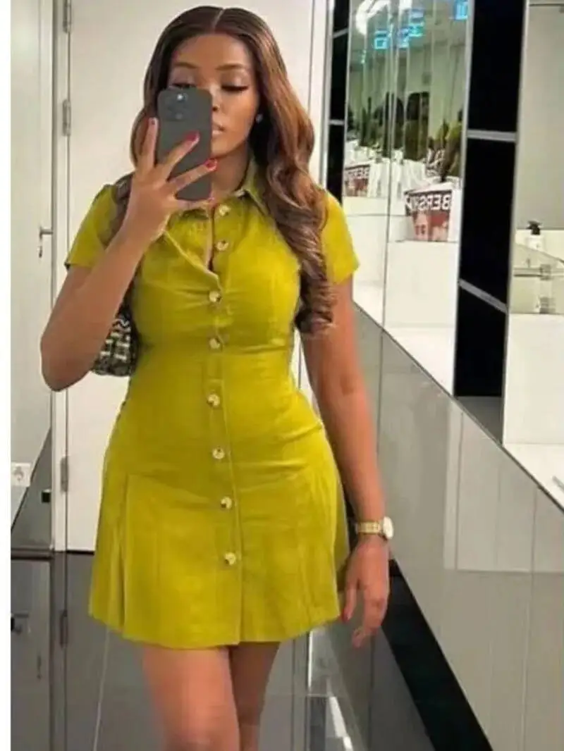 2025 Sunmer nuevo producto moda mujer Casual Polo cuello manga corta estilo camisa Mini vestido moda Sexy mujeres Tops M2W6