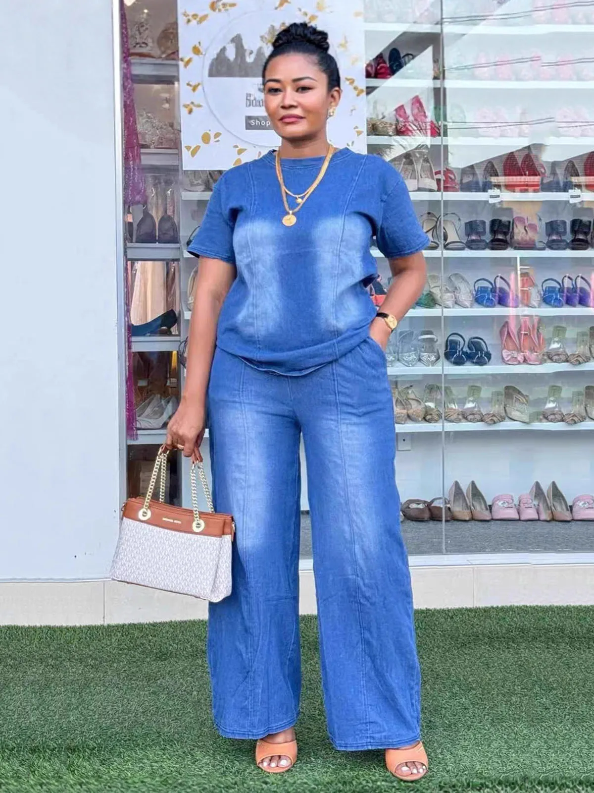 

Summer Women's Washed Denim Set American Casual Fashion Loose Round Neck Short Sleeve Top Straight Leg Pants Casual Sets