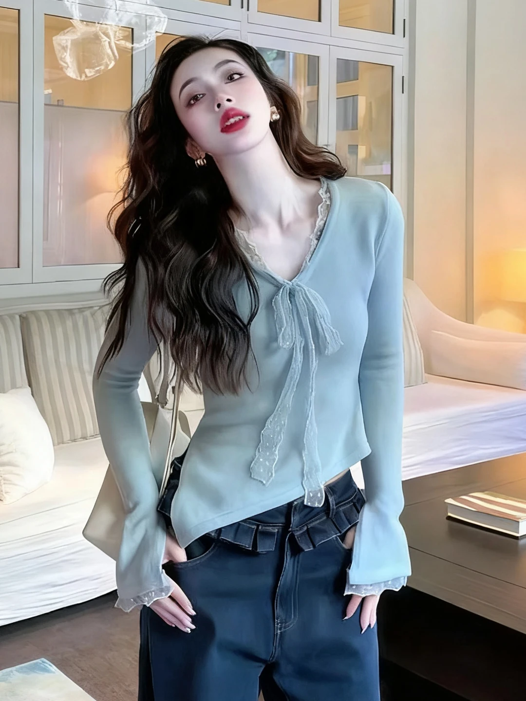 

Korean Sle Blue V-Ne Ruffle Sve Knitted Top Women's Spring Long Sve Lace Splicing Bindi Design Pure Desire T-irt