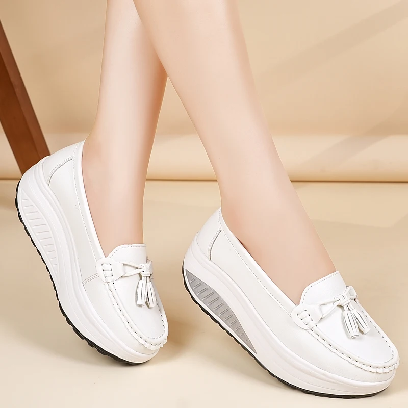 

Женские повседневные прогулочные туфли больших размеров с бантом, универсальные туфли на танкетке с толстой подошвой для мам, ультралегкие, износостойкие, нескользящие женские туфли на платформе