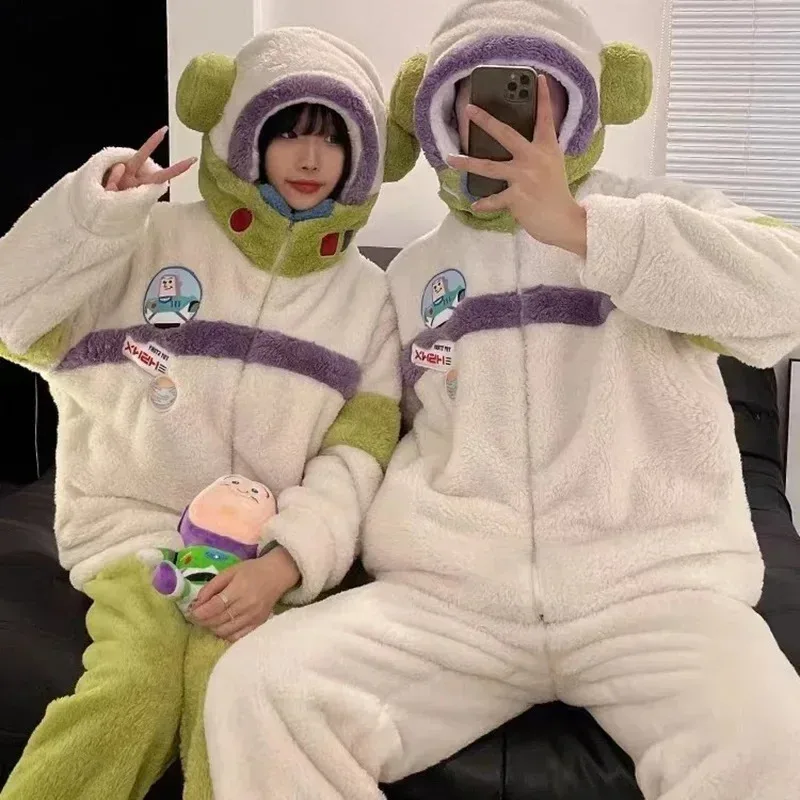 

Костюм для косплея, магазин игрушек, пижамные комплекты Buzz Lightyear, домашняя одежда с капюшоном, милые фланелевые ночные рубашки для взрослых, сохраняющие тепло