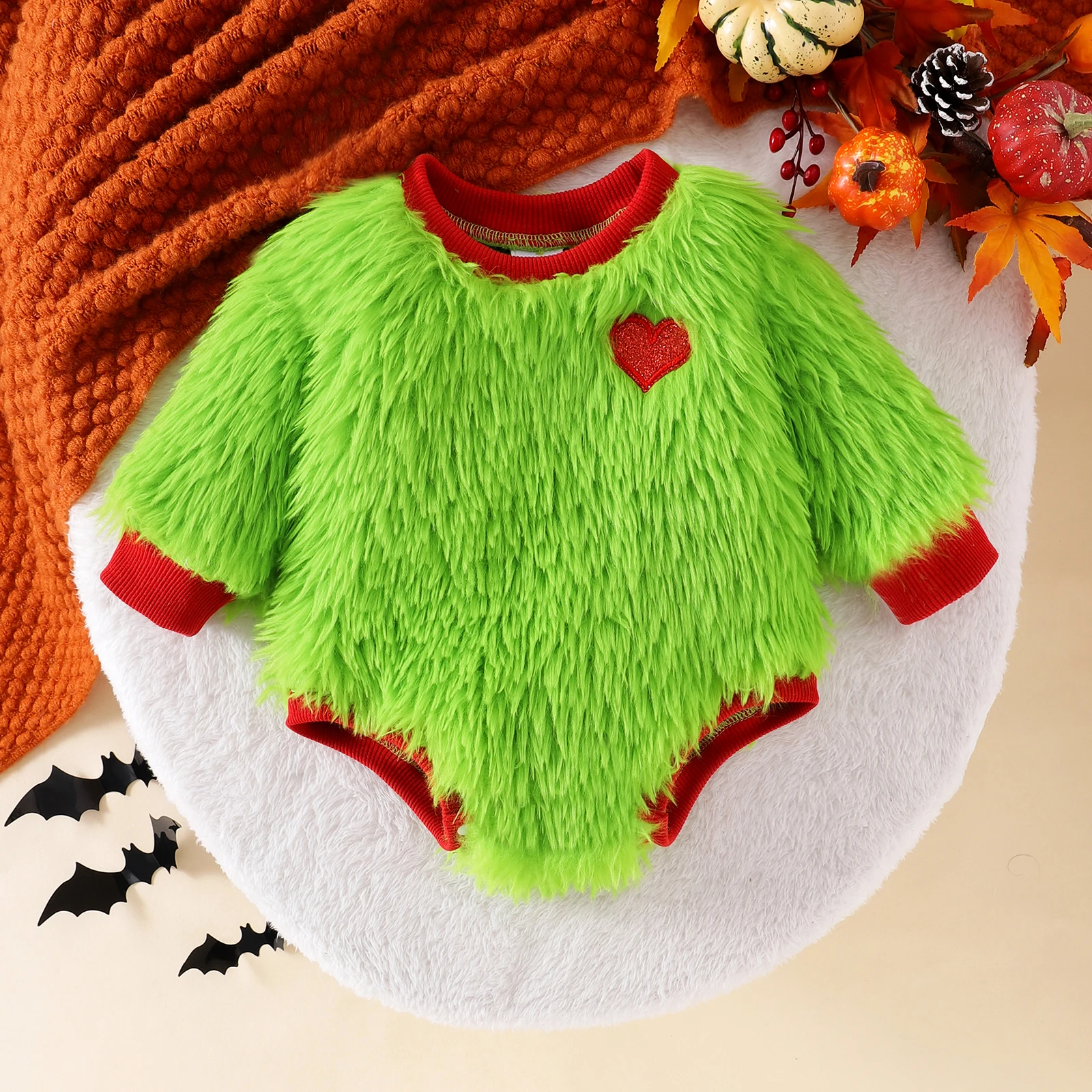 

In Winter, Baby Boys And Girls Aged 0-1 Years Old Are Comfortable, Simple, Fashionable And Caring Green Fluffy Clothes