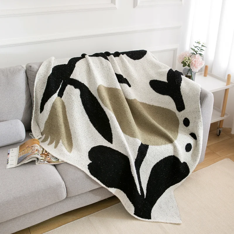 2025 Simple Half-edge Velvet Blanket Office Nap Blanket Spring and Summer Sofa Blanket Single Nap Blanket