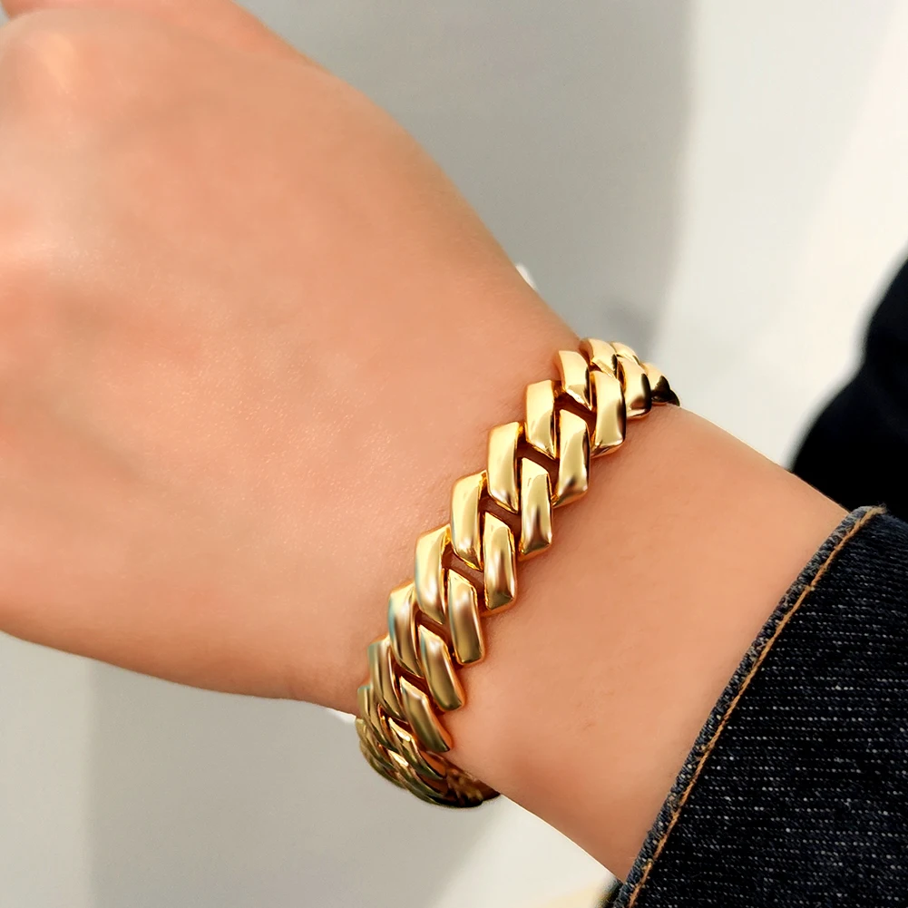 Fashion Cuban Chain Bracelet For Women Minimalist Elegant Gold Color Bracelet Women's Accessories Popular Personality Jewelry