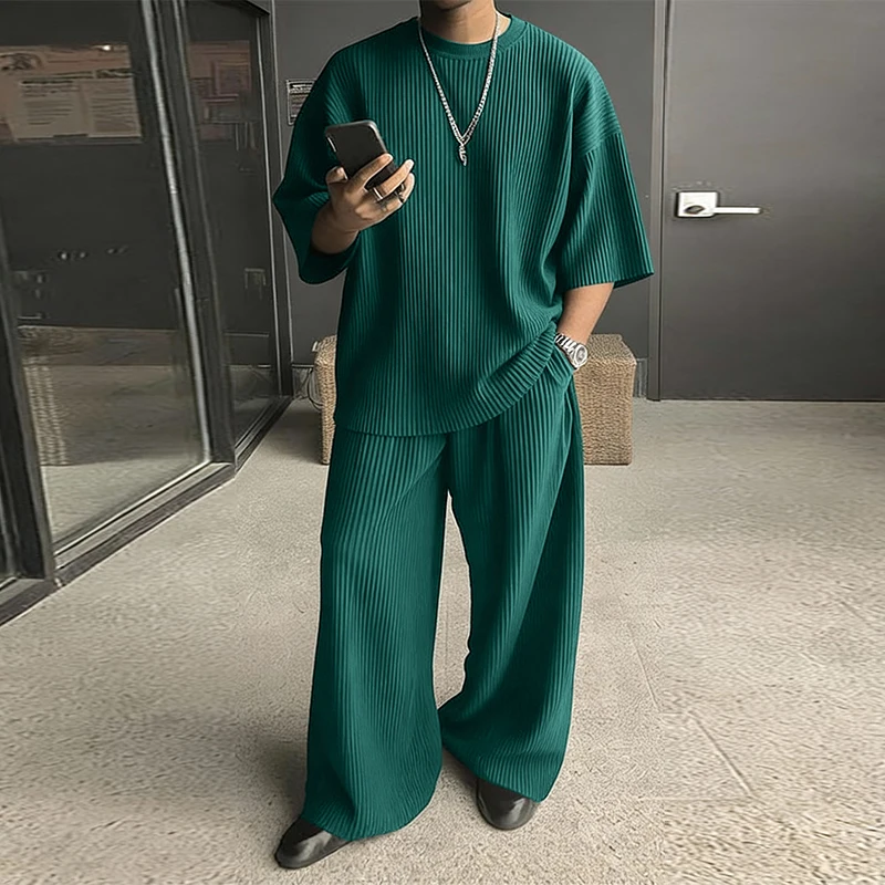INCERUN Herren-Sets Einfarbiges Plissiertes Kurzarm-T-Shirt & Hose Zweiteiliges Set Streetwear Übergroße 2026 Mode Herrenanzüge